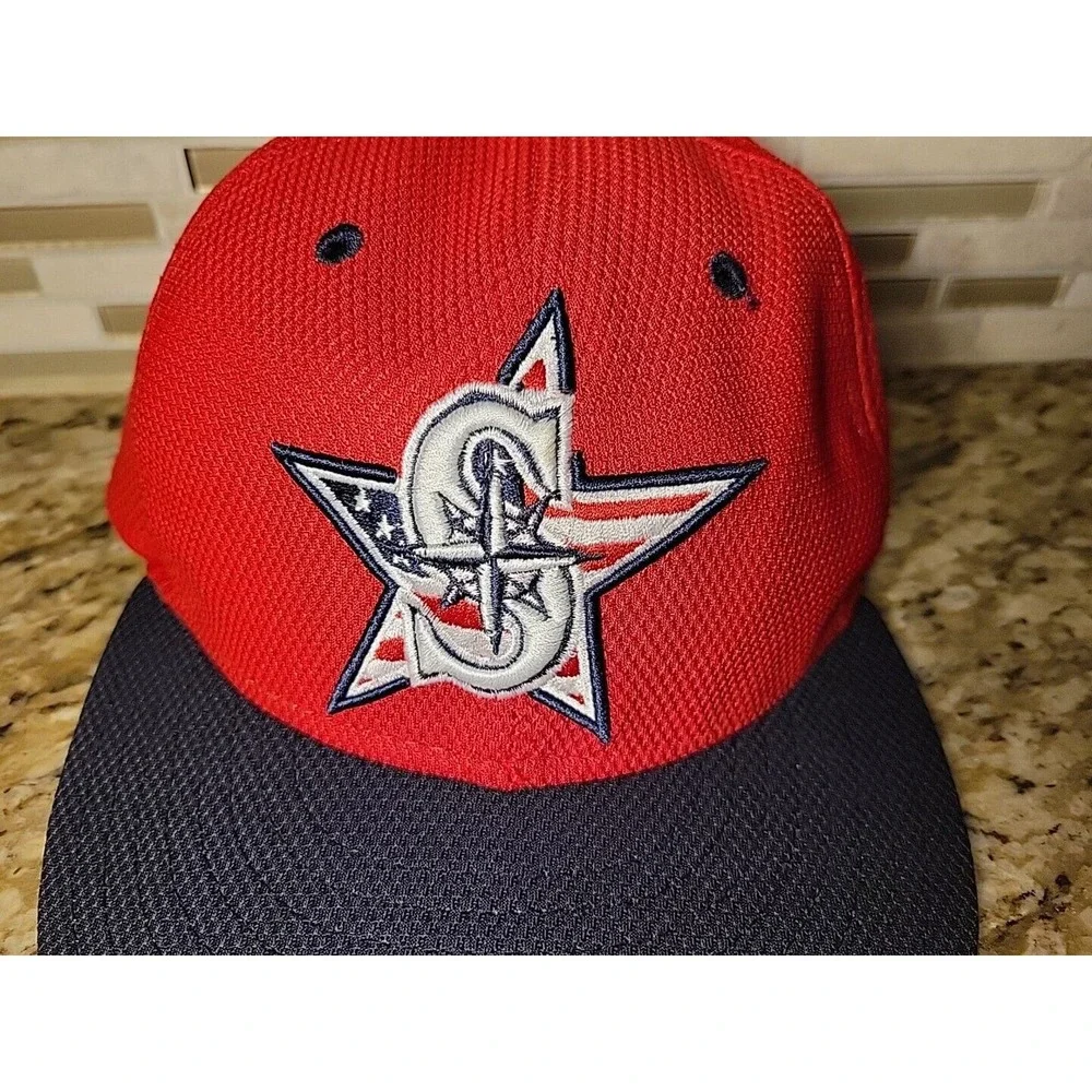 Seattle Mariners Hat 59FIFTY Baseball Cap Fitted size 7 New Era Red Logo MLB - Picture 2 of 11